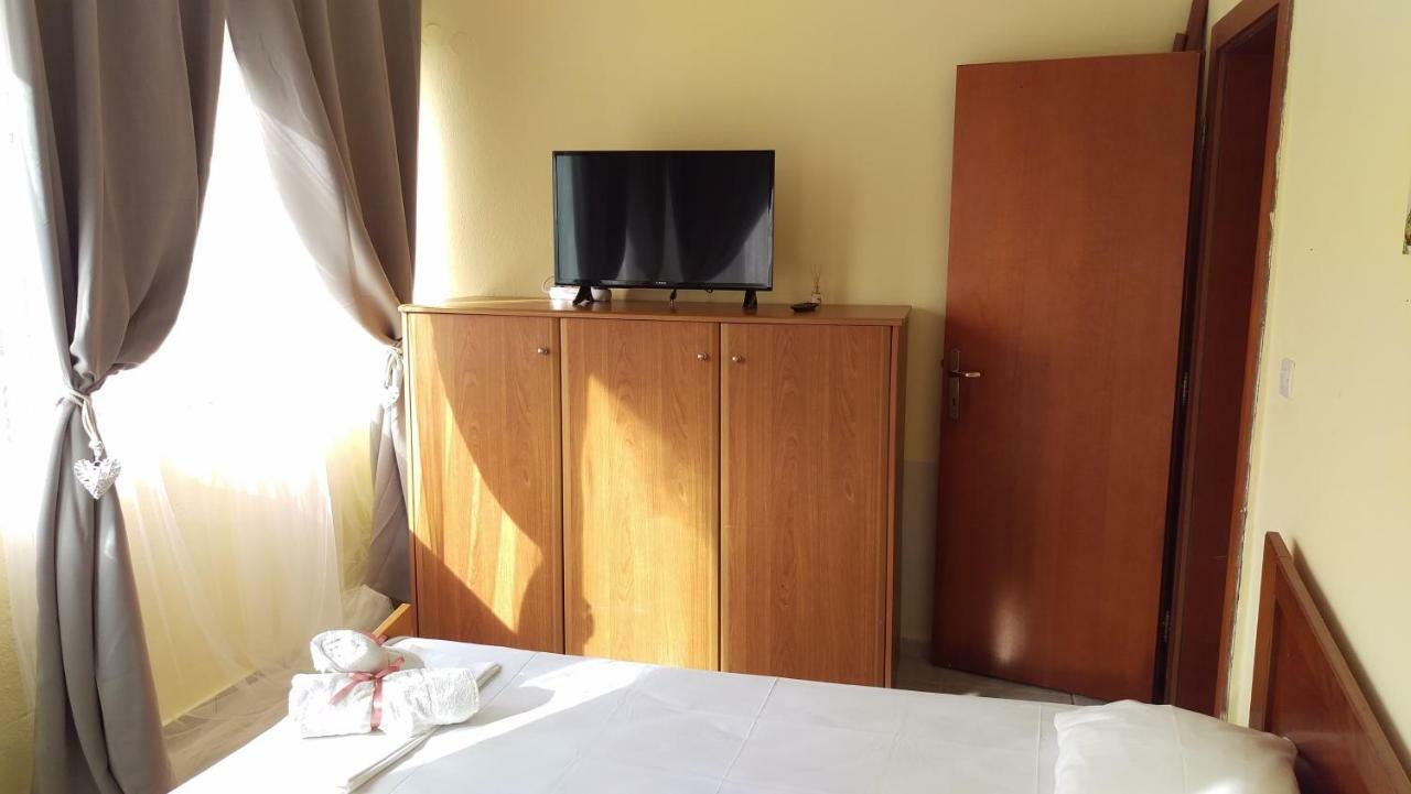 Dimitris & Vassiliki'S Apartment ポッシディ エクステリア 写真