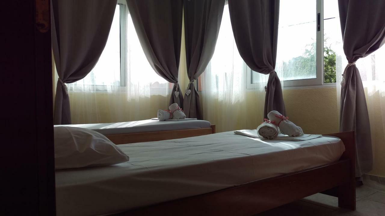 Dimitris & Vassiliki'S Apartment ポッシディ エクステリア 写真
