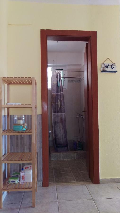 Dimitris & Vassiliki'S Apartment ポッシディ エクステリア 写真
